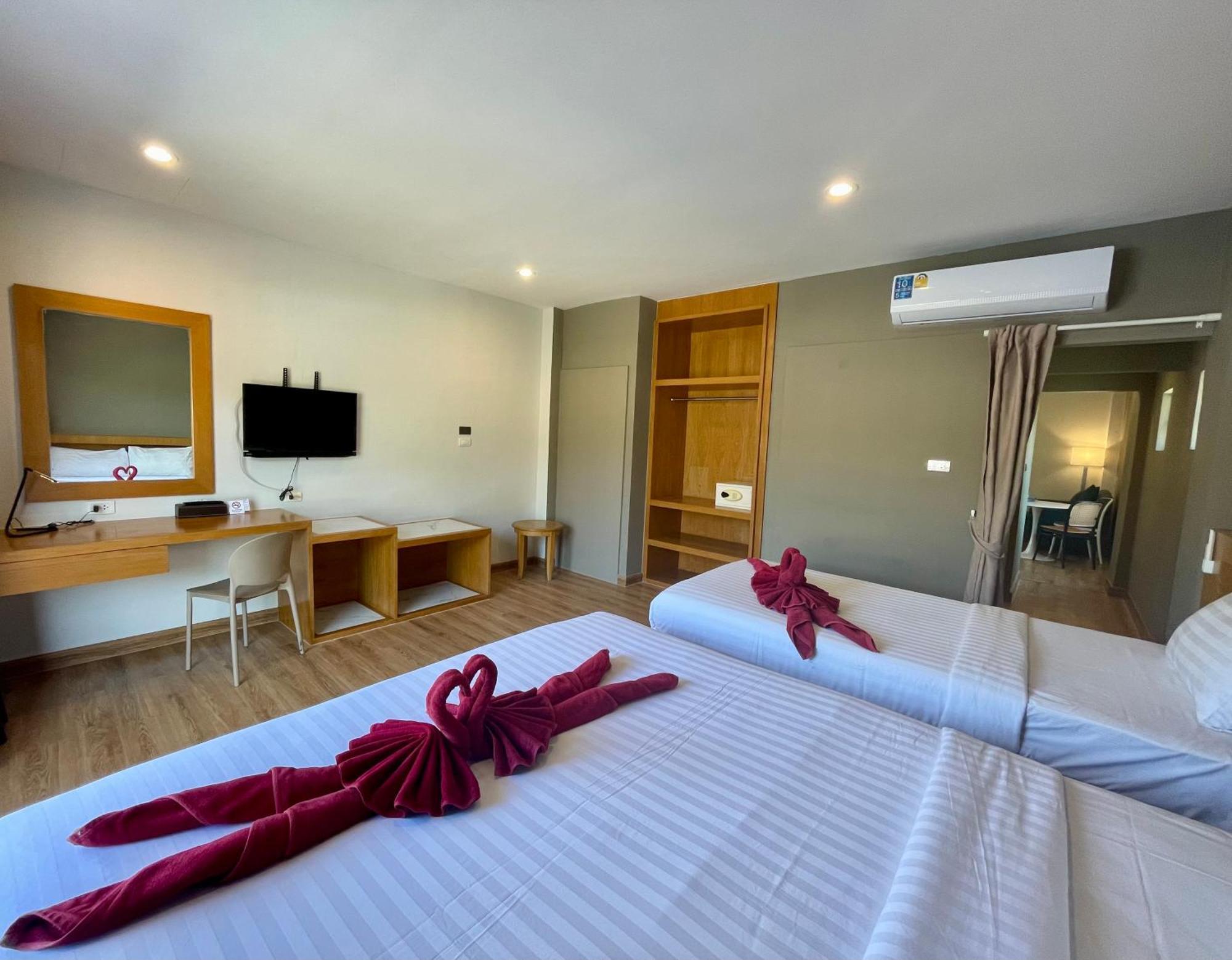 Room Actually Service Apartment Karon Buitenkant foto